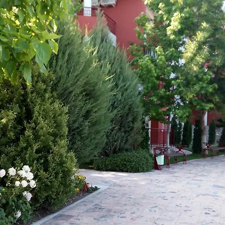 Апартамент Green Fort Studio